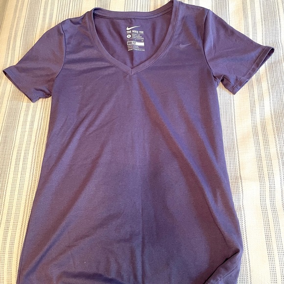 NWOT Nike Dri-fit Athletic Tee - Picture 2 of 4